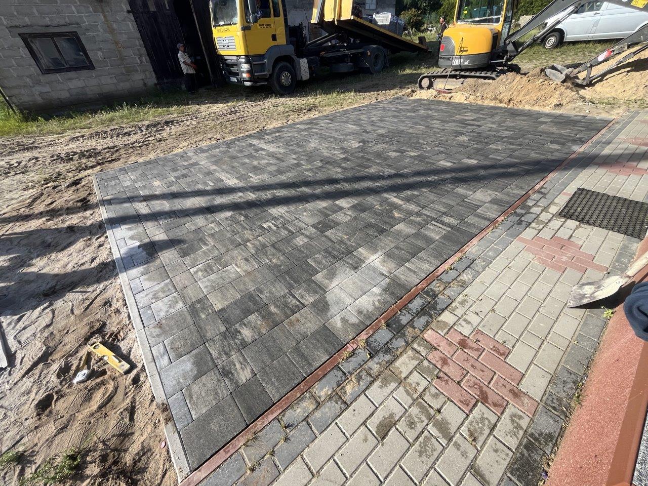 Taras z kostki brukowej ROMBUD